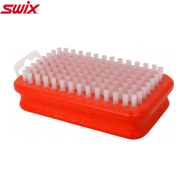 Щётка SWIX T0161B Nylon в магазине Sport-Nordic.ru.